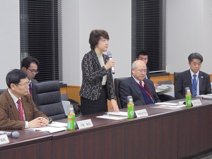 有識者懇談会の様子