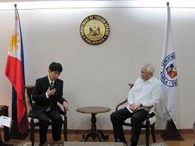 Meeting with Mr. Del Rosario, Secretary of Foreign Affairs of the Philippines