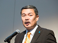 藤井　 聡氏