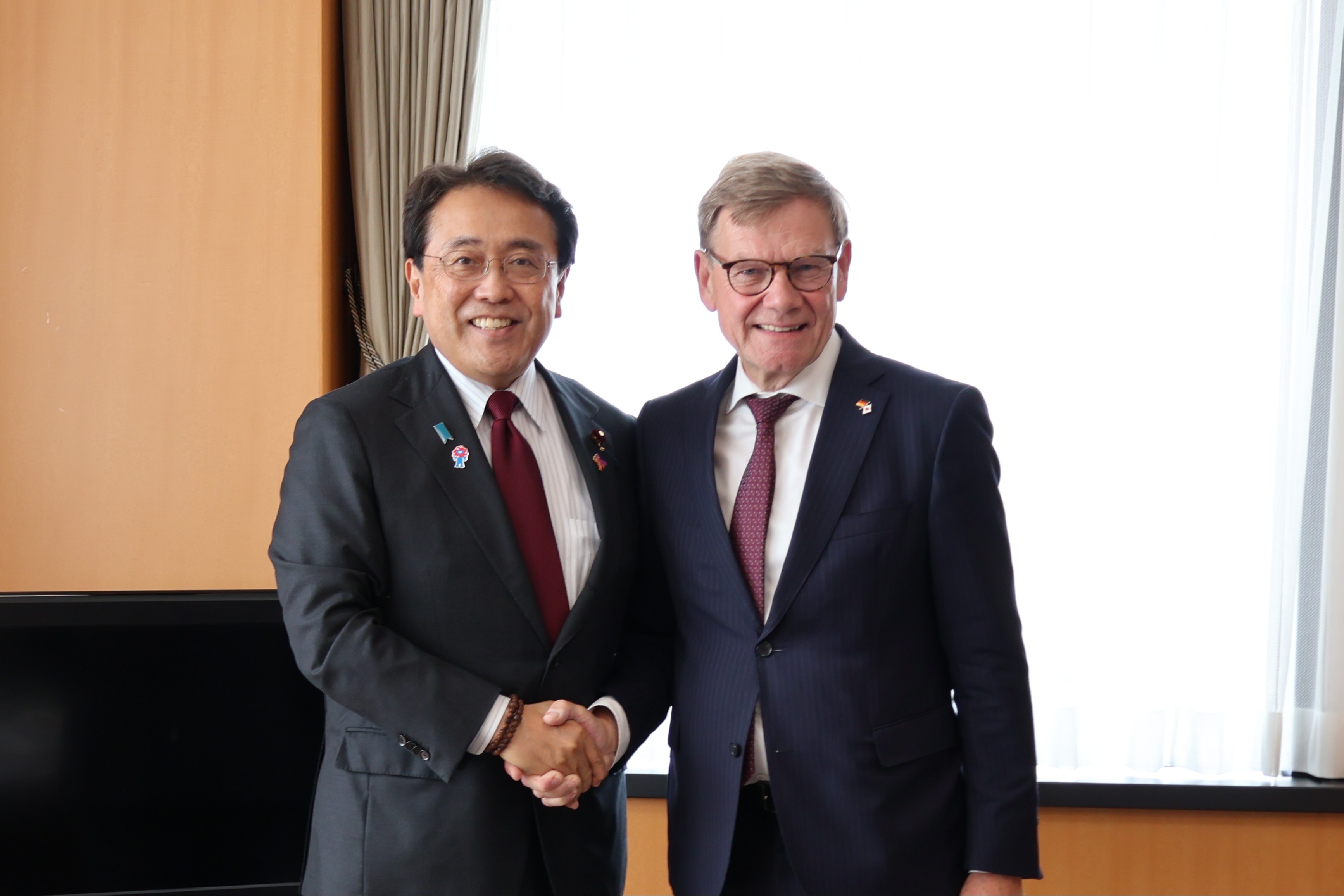 赤澤経済再生担当大臣とヴァーデフール・ドイツ連邦共和国外務大臣の会談