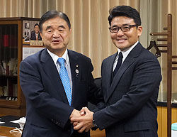 �ێR�Ύ���