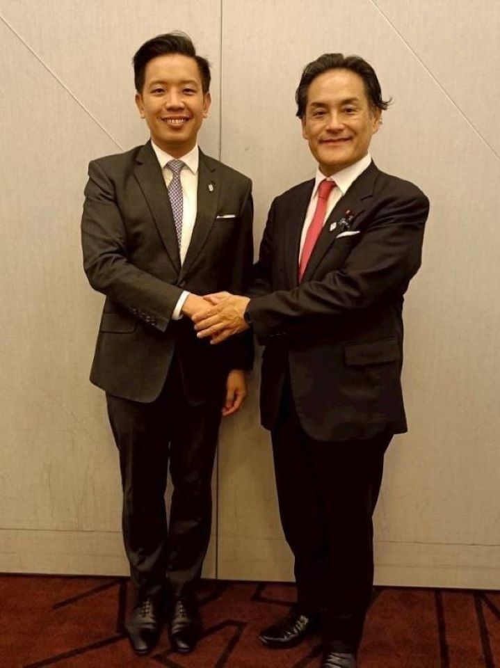 Meeting with Mr. Alvin Tan, State Minister of Singapore